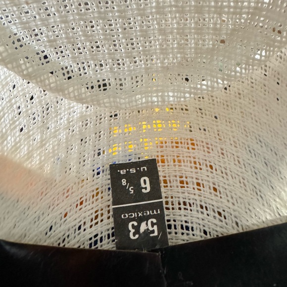 Woman hat - Picture 6 of 7